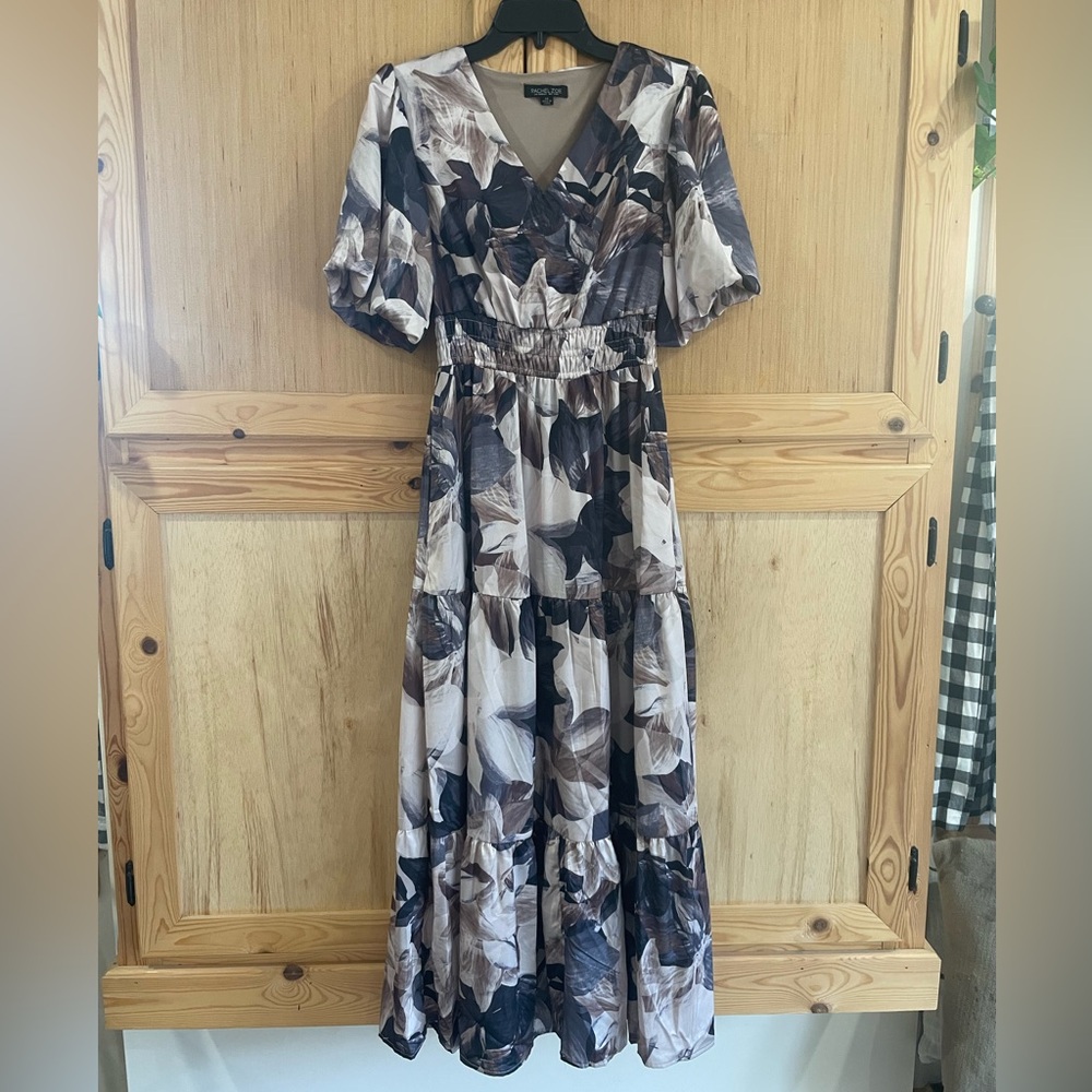 Rachel Zoe muted floral satin cinched waist pocketed v-neck modest maxi dress